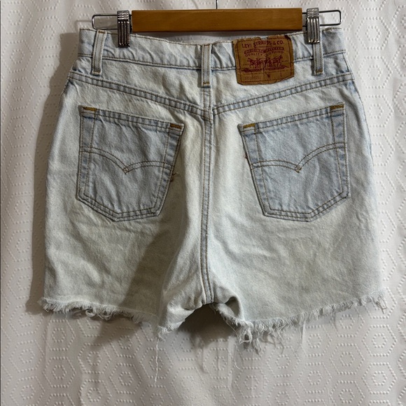 Levi's vintage cut off shorts - Picture 5 of 12